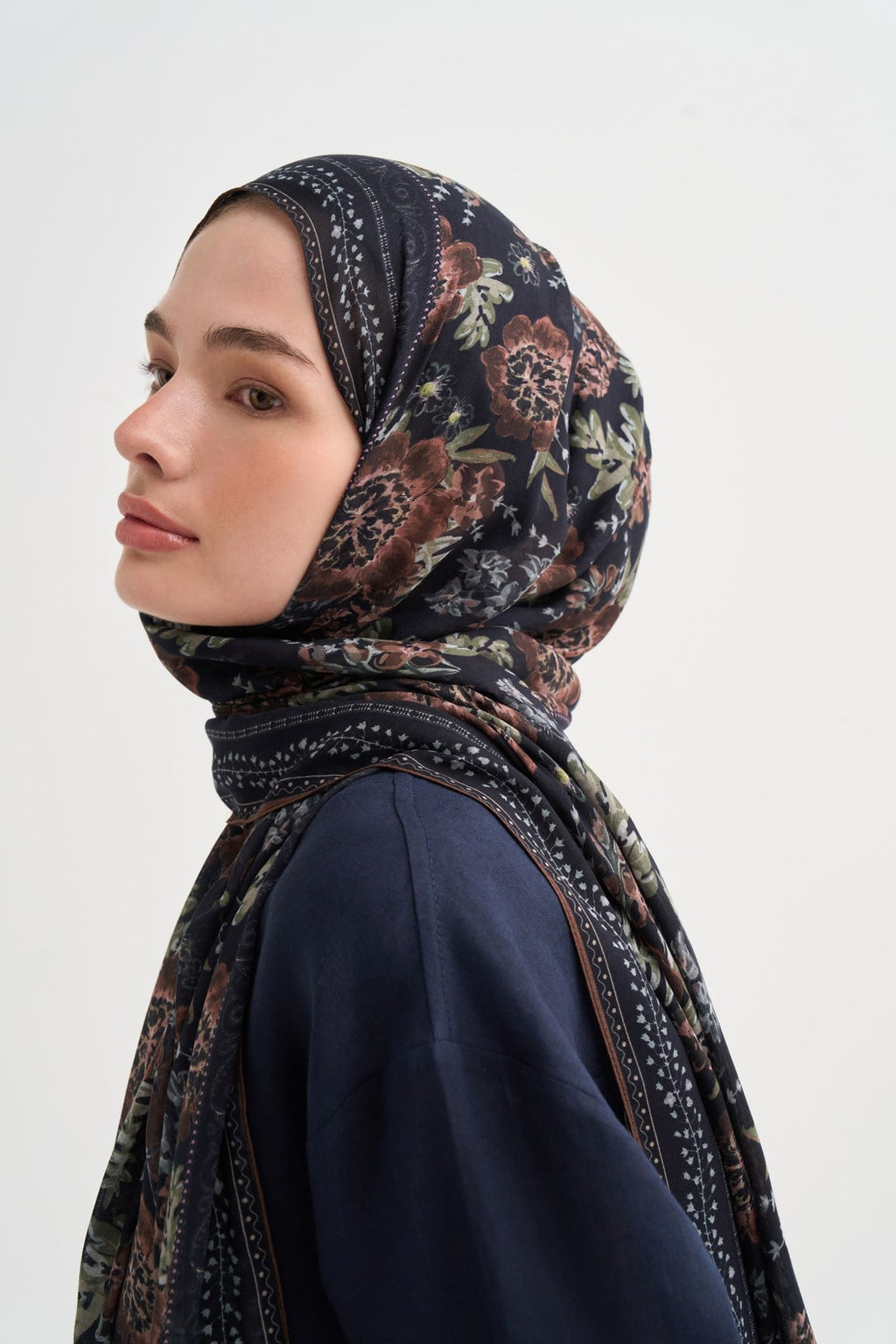 Mirella Aria Viscose Scarf – Brown