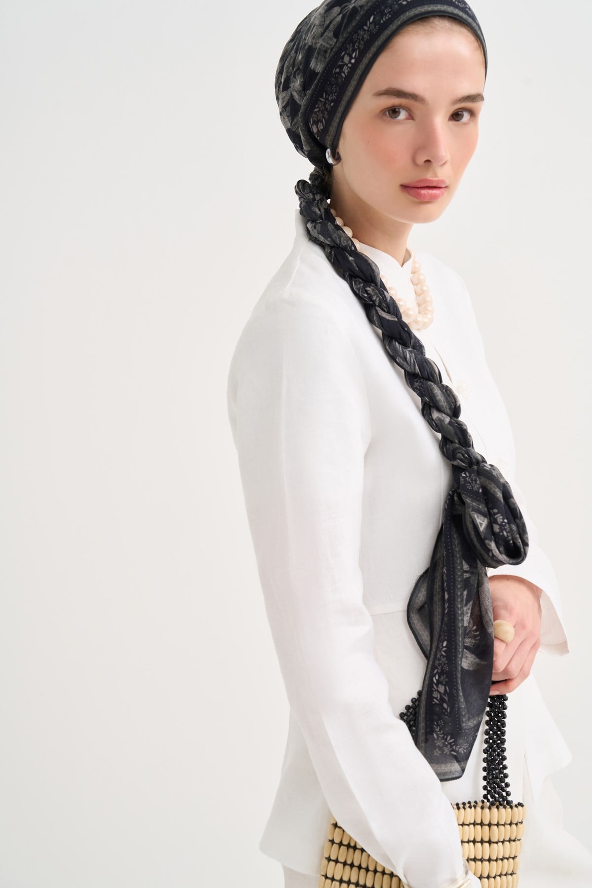 Solene Aria Viscose Scarf Black