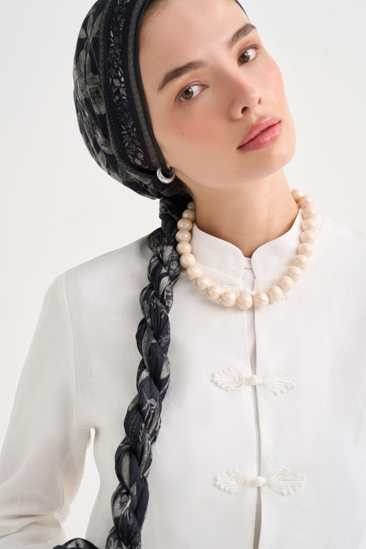 Solene Aria Viscose Scarf Black